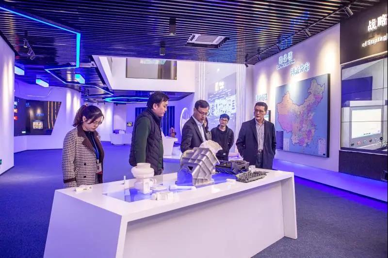 航母艦載機J-15項目總負責人苗玉華蒞臨江西金石三維智能制造科技有限公司指導工作 航母艦載機J-15項目總負責人苗玉華蒞臨江西金石三維智能制造科技有限公司指導工作