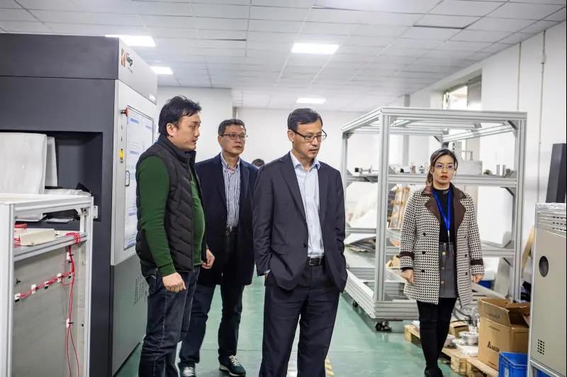 航母艦載機J-15項目總負責人苗玉華蒞臨江西金石三維智能制造科技有限公司指導工作 航母艦載機J-15項目總負責人苗玉華蒞臨江西金石三維智能制造科技有限公司指導工作