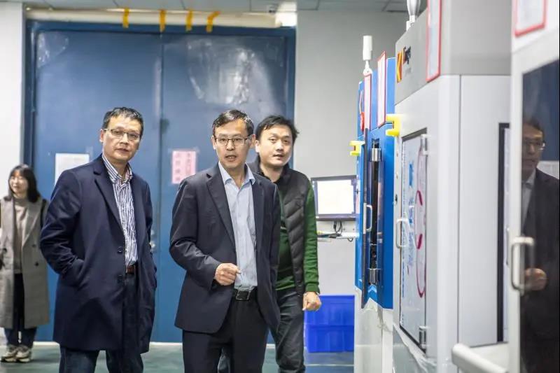 航母艦載機J-15項目總負責人苗玉華蒞臨江西金石三維智能制造科技有限公司指導工作 航母艦載機J-15項目總負責人苗玉華蒞臨江西金石三維智能制造科技有限公司指導工作