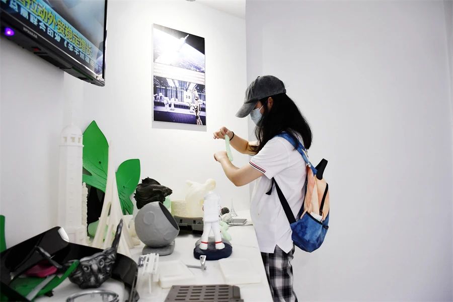 7bf5021a81de9079017424cc7abfe37e.jpg 7bf5021a81de9079017424cc7abfe37e.jpg